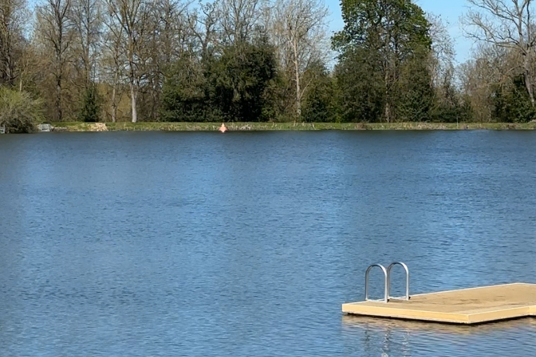 Open-water swimming lake.png