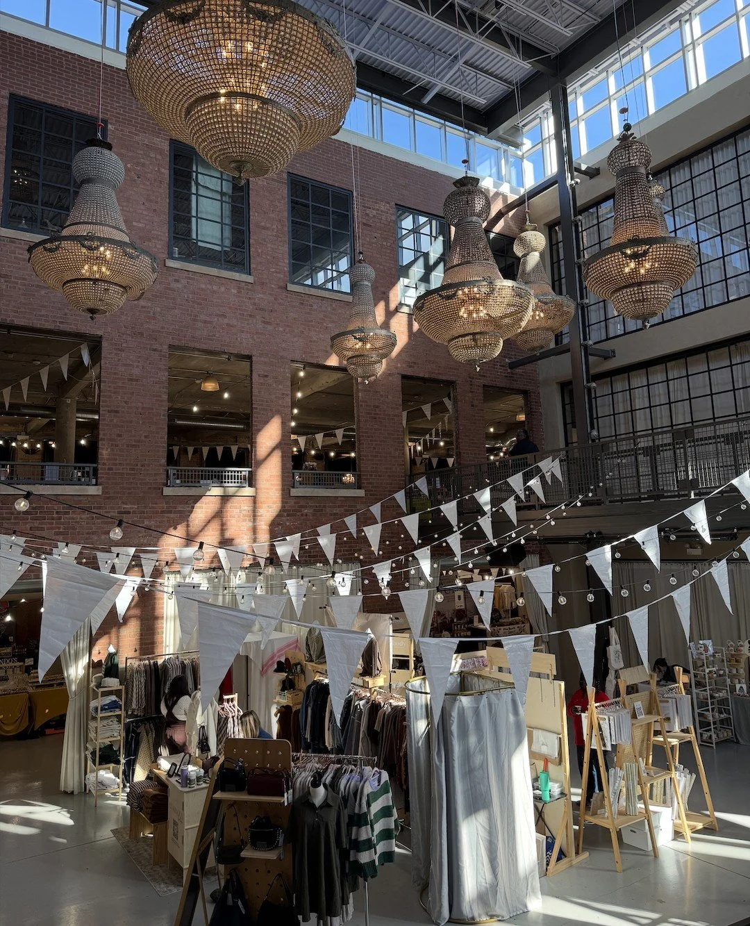 We will be at @marketsformakers this weekend at Artifact Events! May 2-3 from 11am to 5pm. Markets for Makers is the perfect place to grab a last minute Mother's Day gift or just to celebrate spring in Chicago.⁠
⁠
Come by grab samples, buy a bag or t