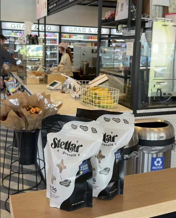 Grabbing the essentials @foxtrotmarket ✨️⁠
⁠
⁠
Photo @kelspersen #chicago #granola #smallbusiness #shopsmall #shoplocal