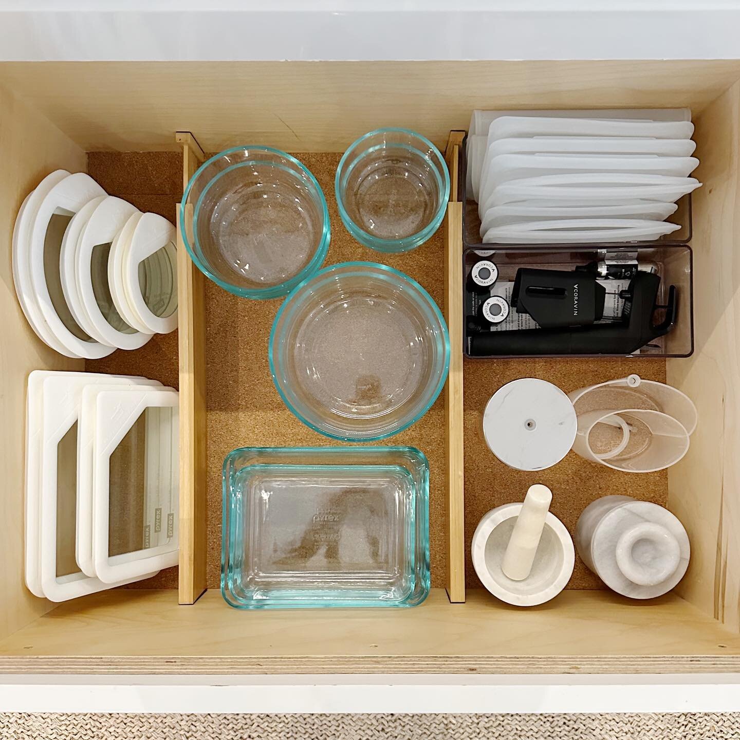 Drawer dividers are the most versatile organizing product available. We also added cork liner so glass containers don't slide.

Both linked in bio - amazon storefront!

#pyrex #pyrexlove #kitchenorganizationideas #stasherbag #coravin #jura #organized
