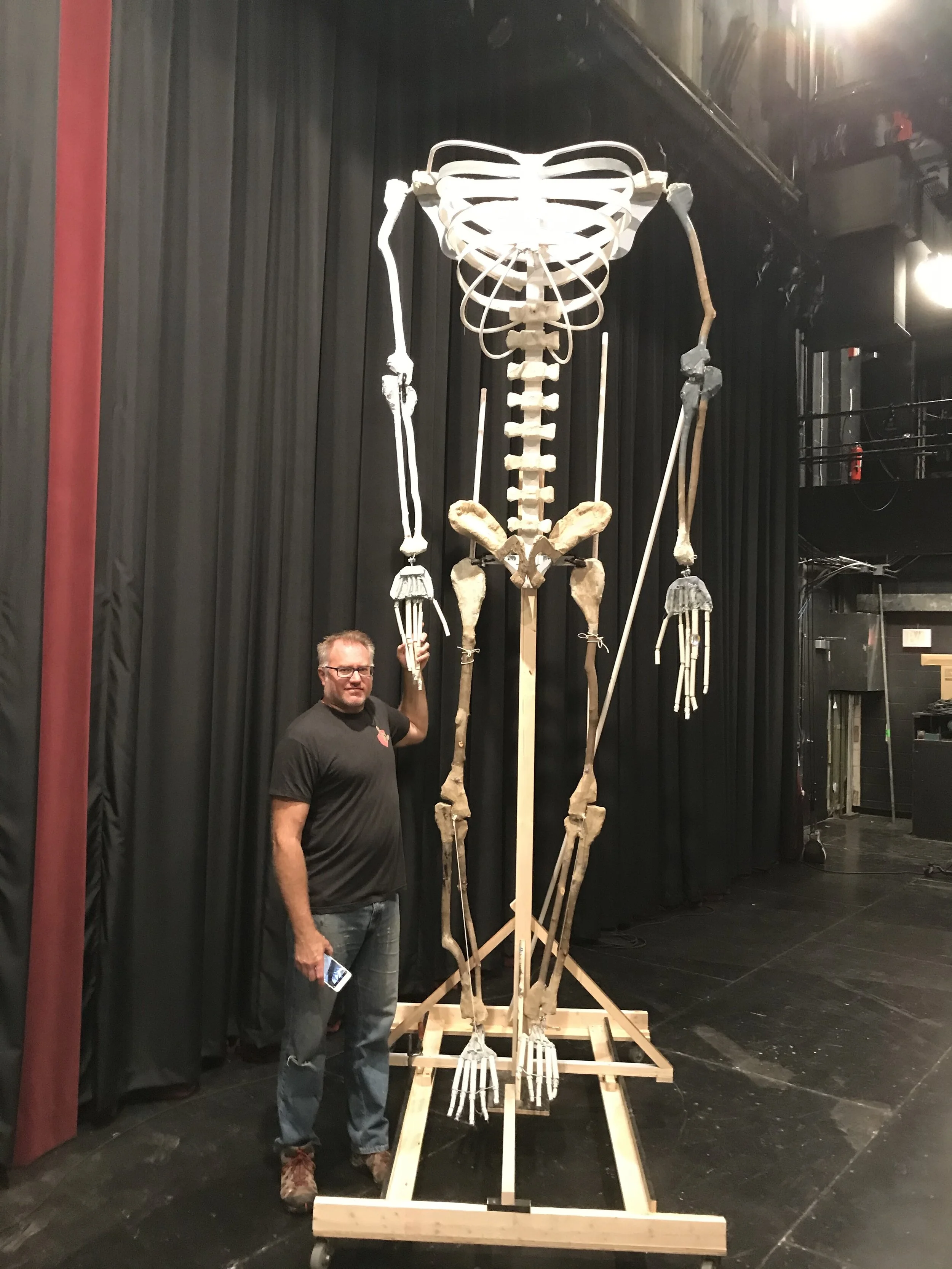 Jolie's body. She was aprox. 15' tall with her head on