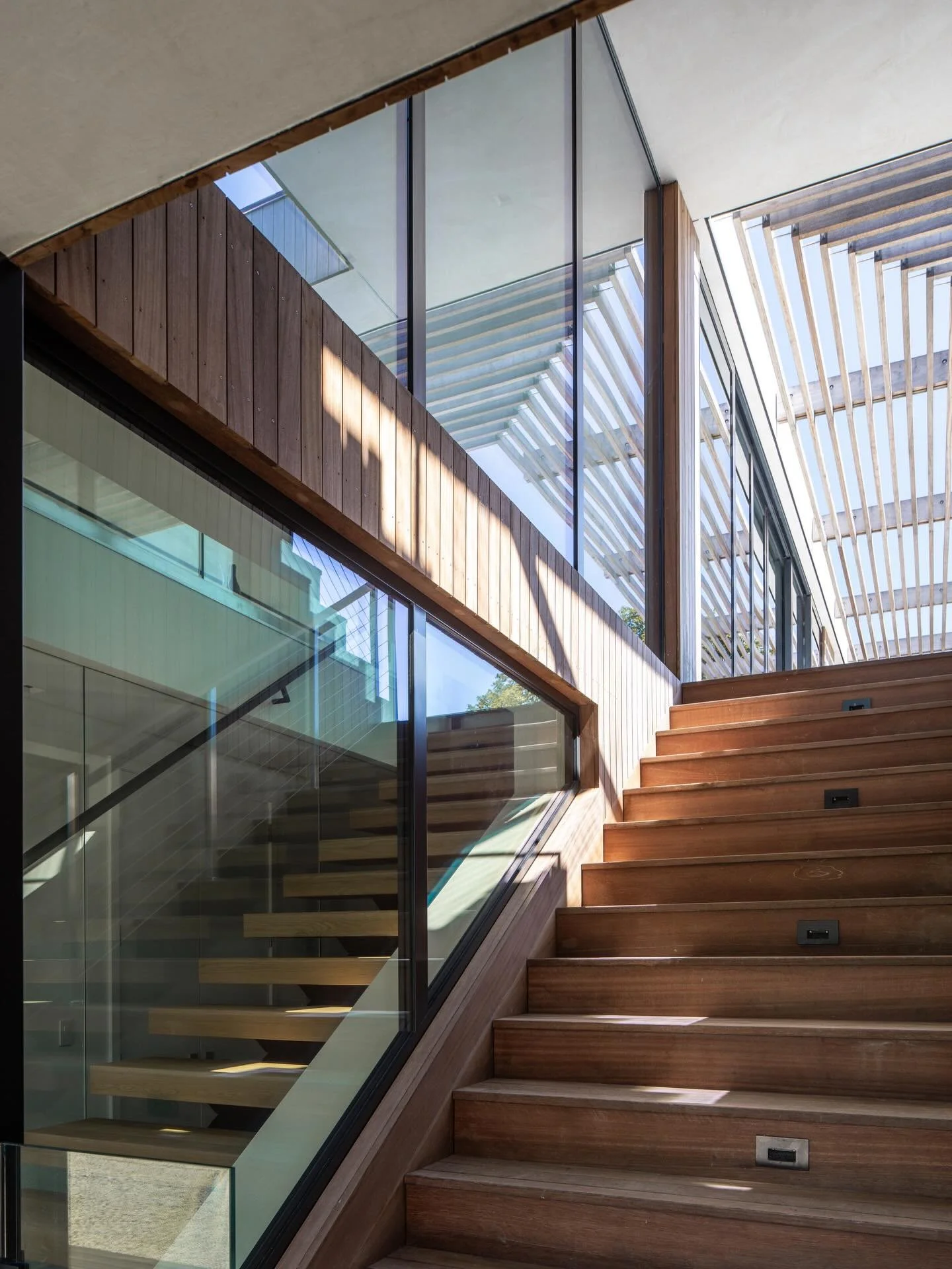 As an architectural element, the stair is a unique celebration of movement through space.

Berg Design&rsquo;s  inside- outside, parallel stair case magnifies this experience.

#montaukmodern 
#modernluxurydesign 
#whiteoakbuilders
#strifflerphotogra