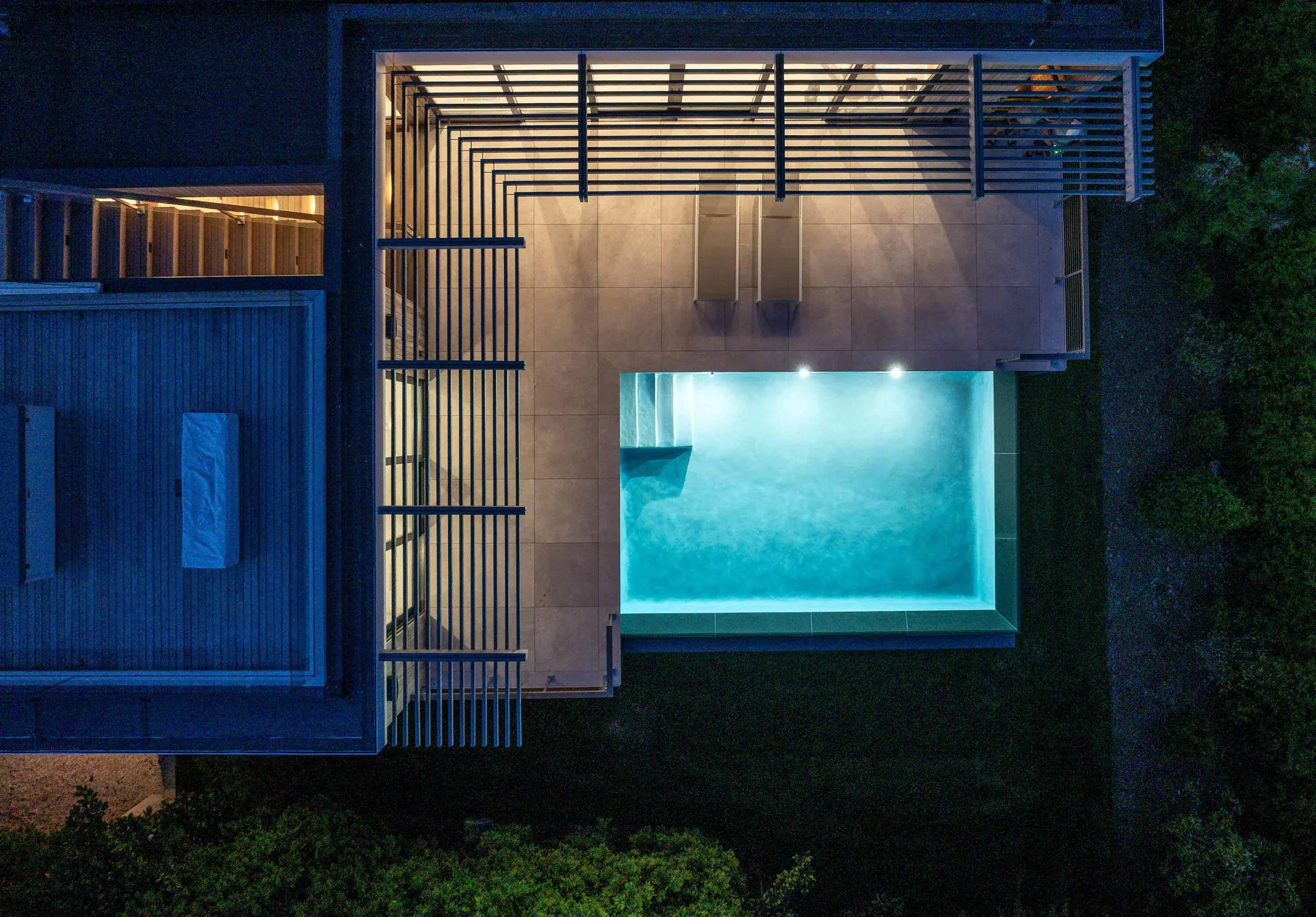 bda_jackson-rd-residence_pool-at-night.jpg