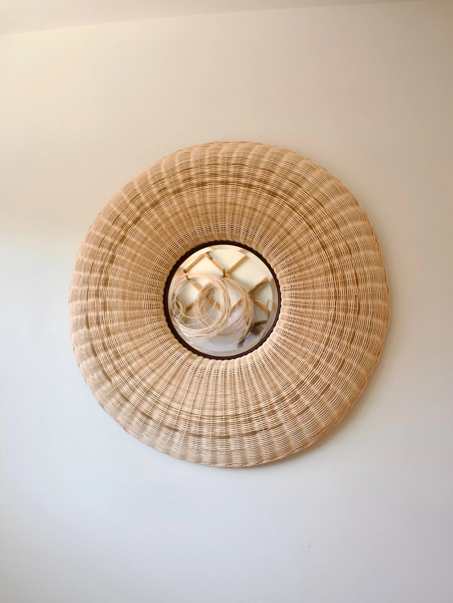 First ever mirror 🪩 I don&rsquo;t always have this much patience (or time) for intricacy at this scale, but it&rsquo;s always worth it. Gravity did a lot of the work with shaping, which is a lesson I will keep relearning about how much control I thi