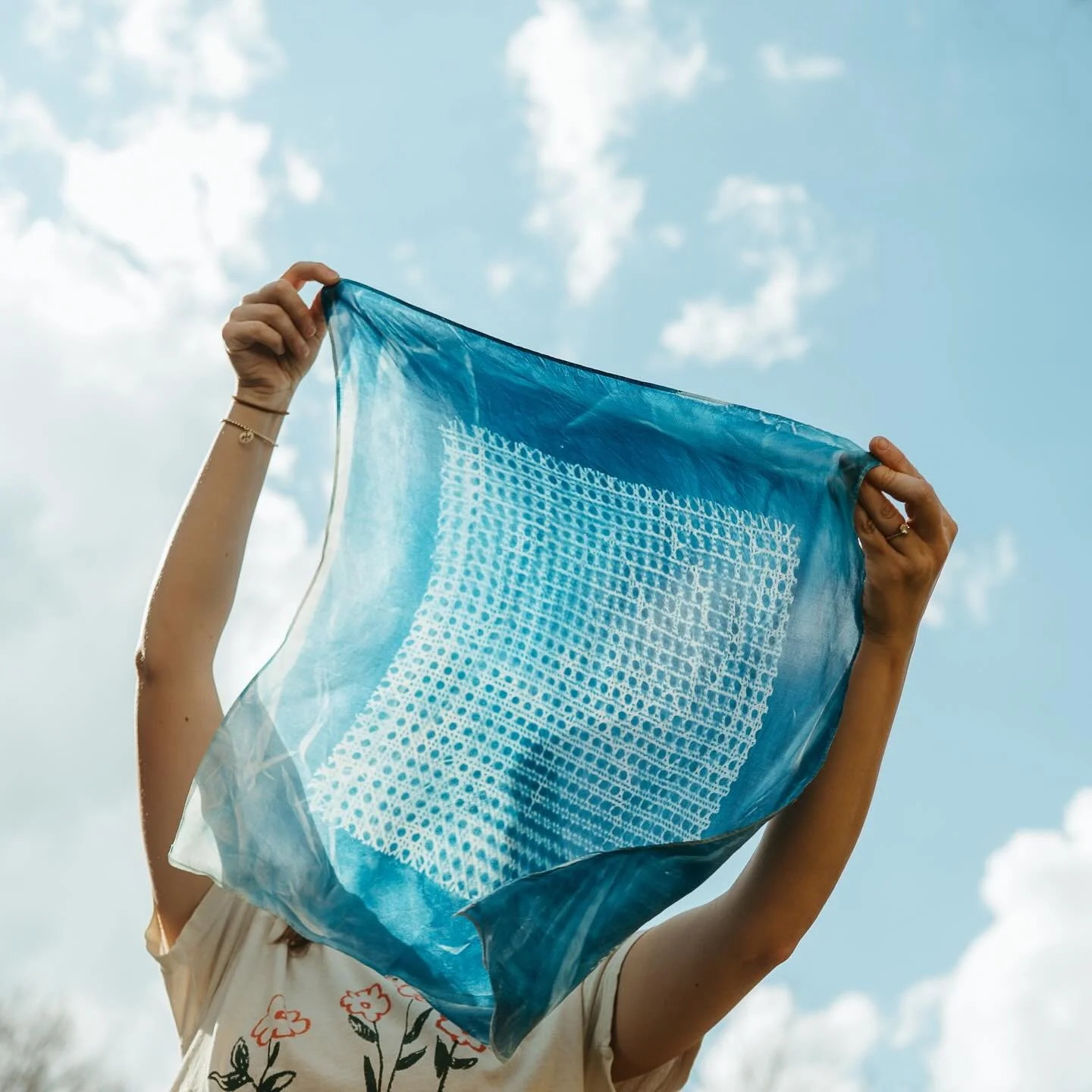 I spent a sweet afternoon earlier this spring making cyanotypes with @lilyykphoto. She documented the process as part of her senior capstone, Bluegrass, which explores and gives love to our home state of KY 💙

I&rsquo;m currently on the way to CT wi