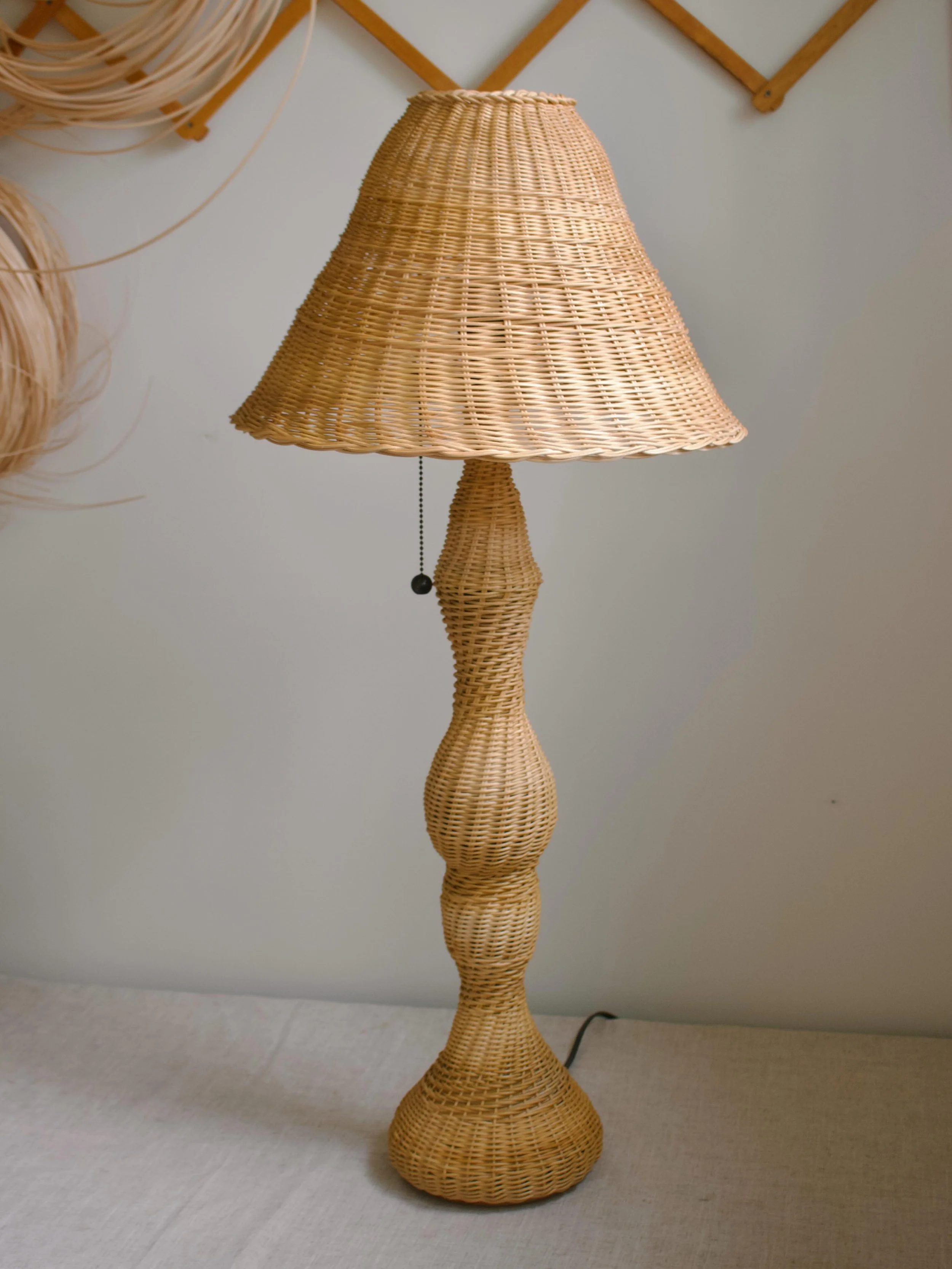 Woven over a vintage base 💡online now