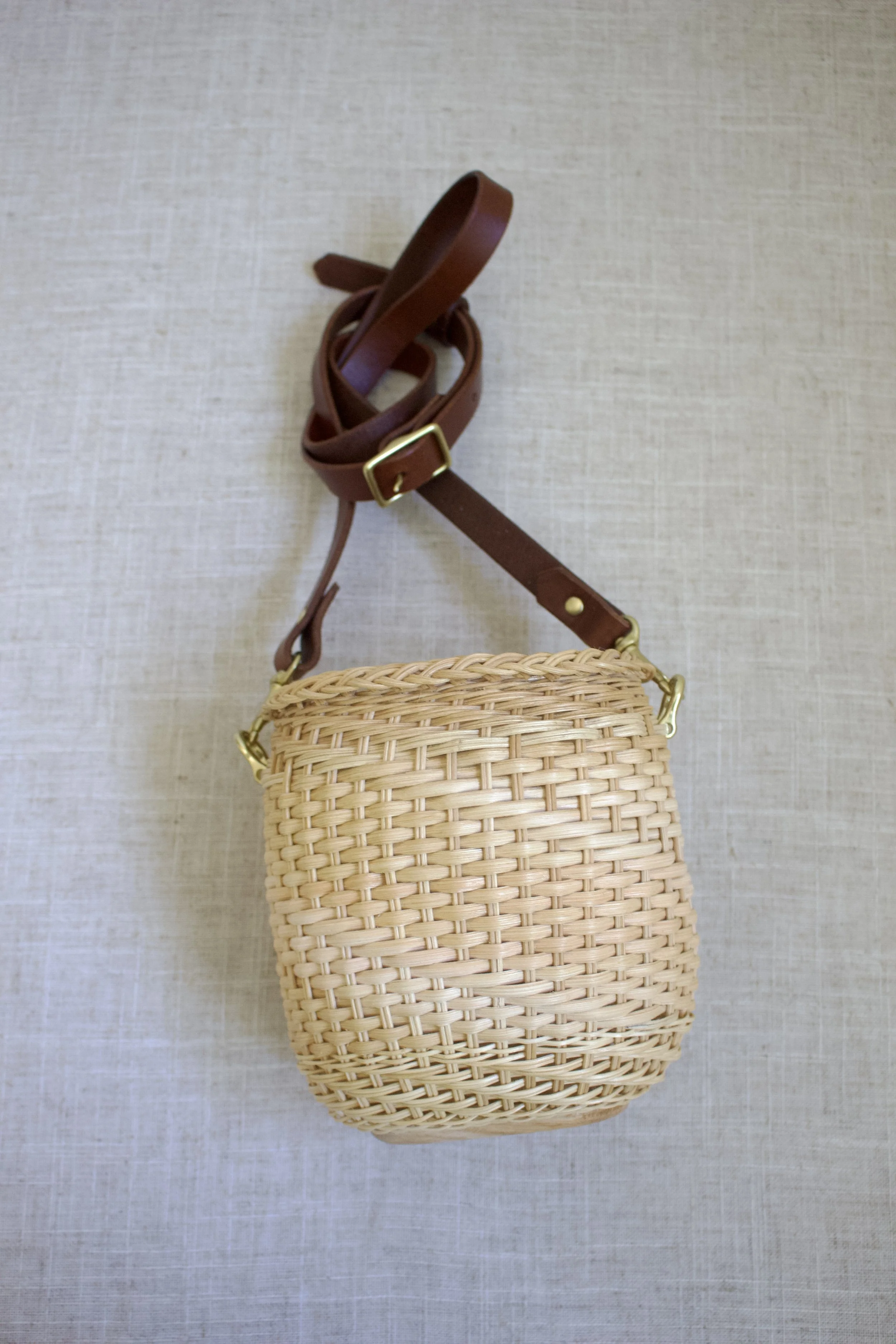 Crossbody Basket