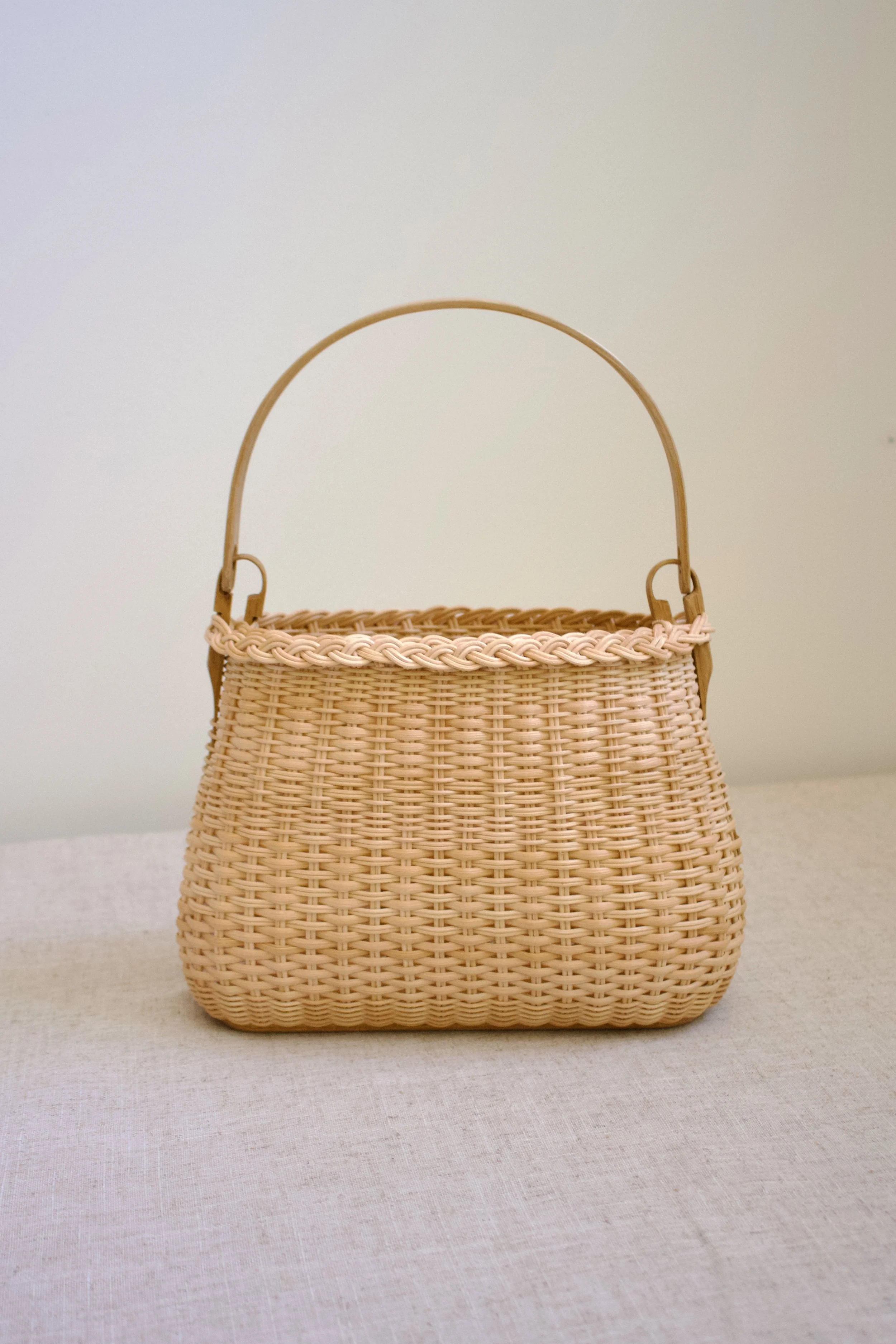 Handbasket