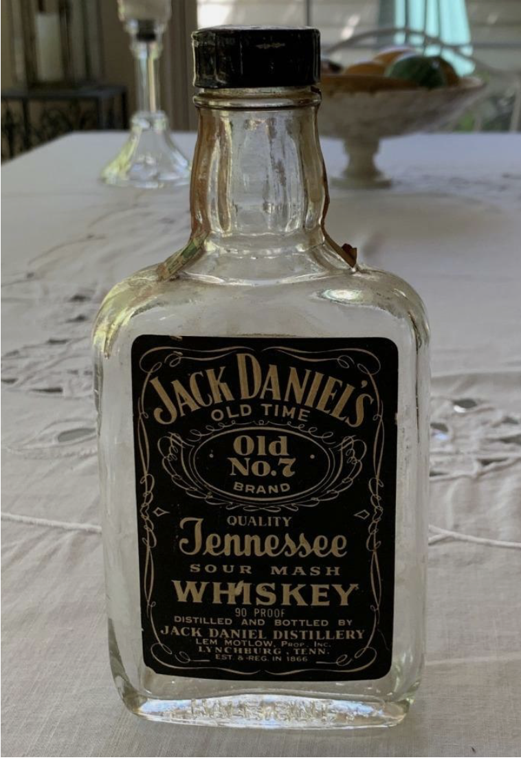 x1 Jack Daniels vintage or similar