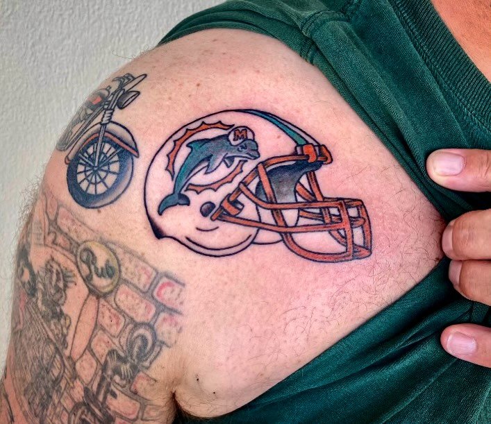 Made by @stabbynolan #sundancetattoo 
(808)744-9441☎️☎️