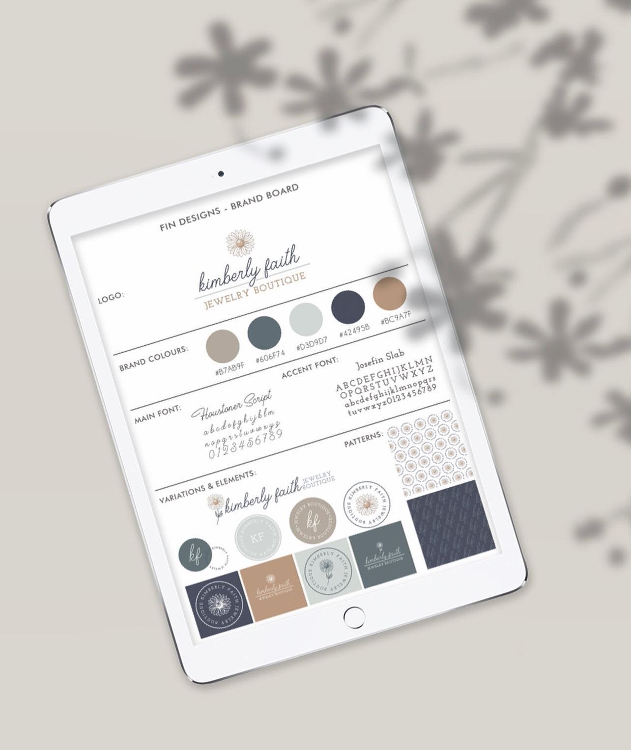 Brand board for @kfjewelryboutique a few months back. Love what Kim has done with her brand package since her rebrand. She took all the elements and really ran with her DIY sale graphics, promos and more! I love to see it. Go check out @kfjewelrybout