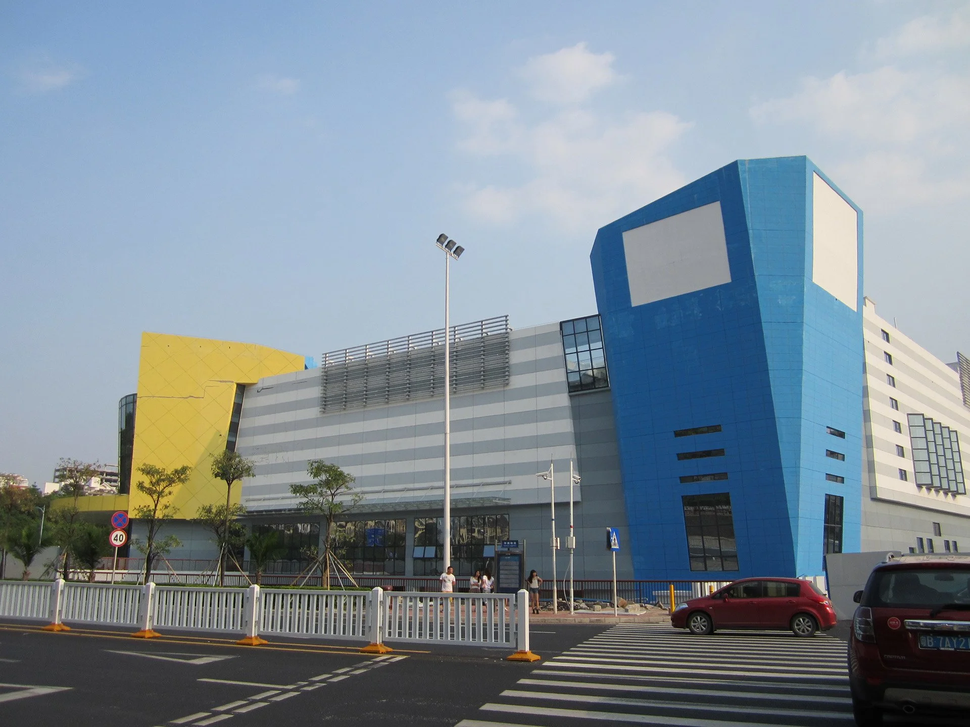 7.2-Logistic Shopping Center in Shenzhen.JPG