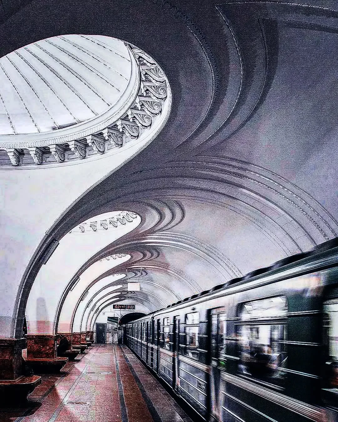 Destination unknown.... Just have fun and enjoy your summer break.

#personaltailoring #madetomeasure #mensstyle #dandy #finestshirting #gentlemanstyle #gentleman #suit #shirt #tailored #tie #classy #gentleman #relax #moods #stylish