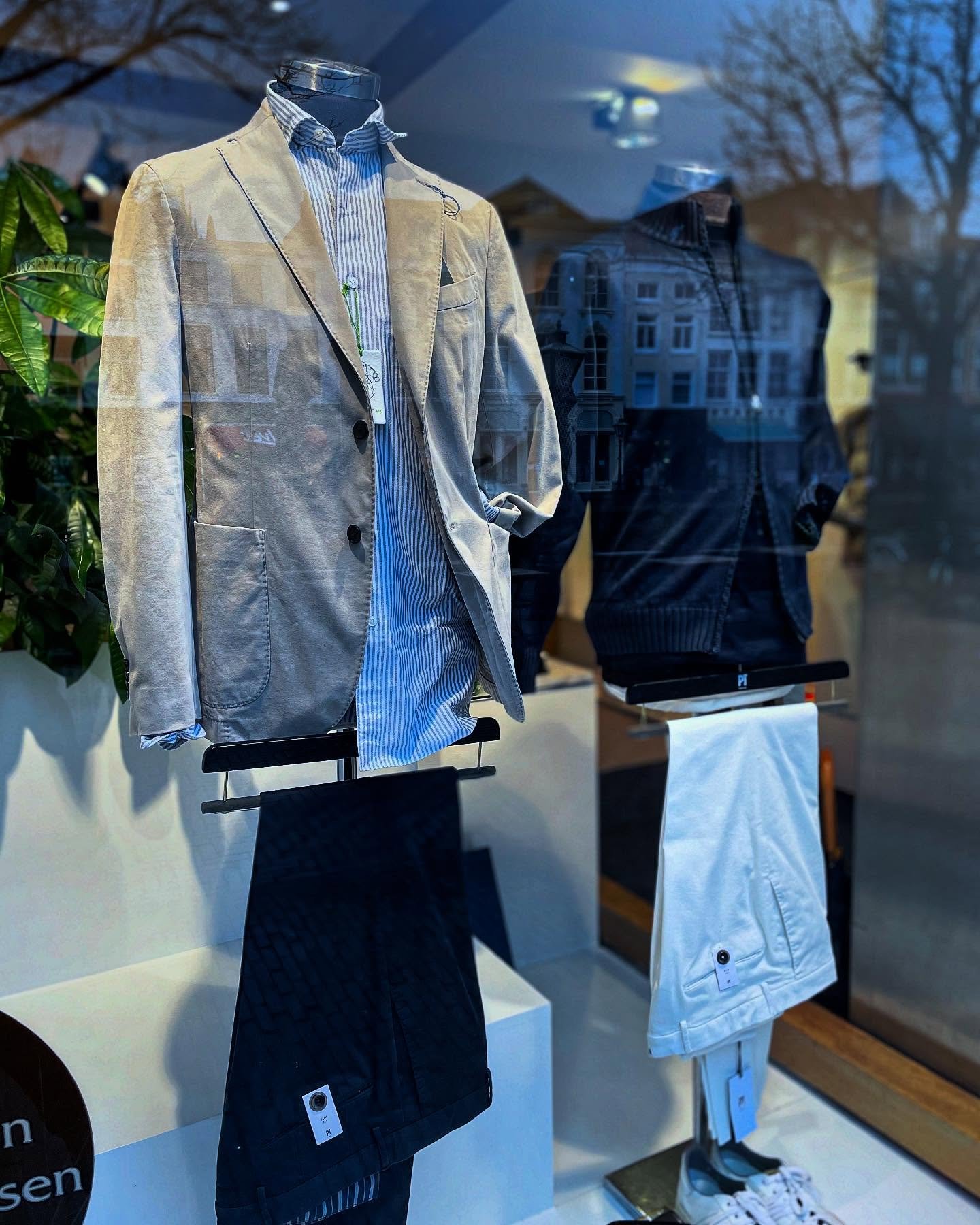 New Window

And a simple start of our spring summer collection&hellip; it&rsquo;s so fine!
Line up: washed cotton and unconstructed K-Jacket from @boglioliofficial combined with a washed cotton shirt from @finamore1925 and a light weight chino from @