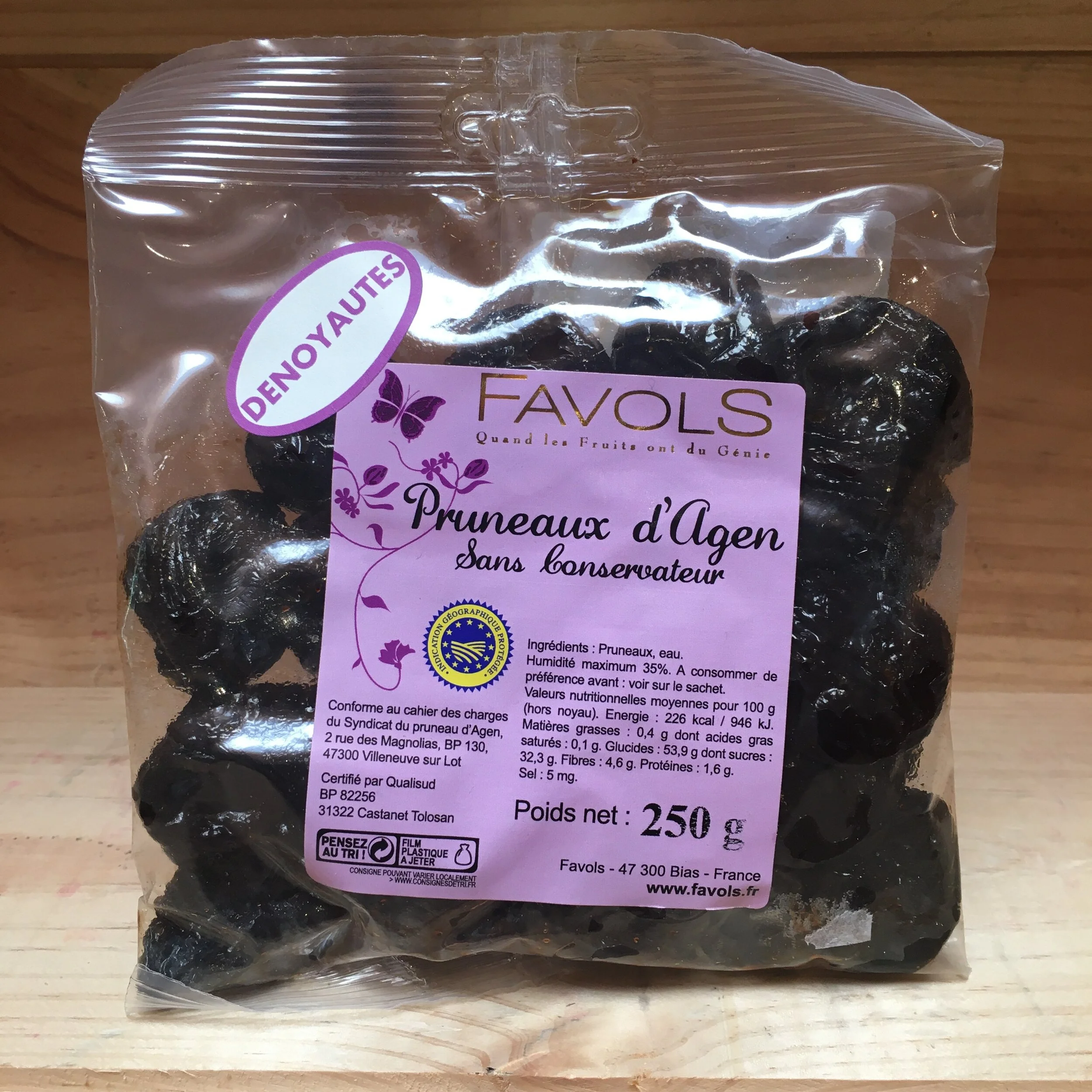 Agen pitted prunes