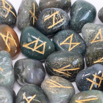 Runes Stone Set in Pouch - Moss Agate