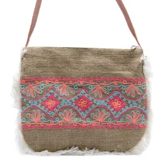 aw1585.webp