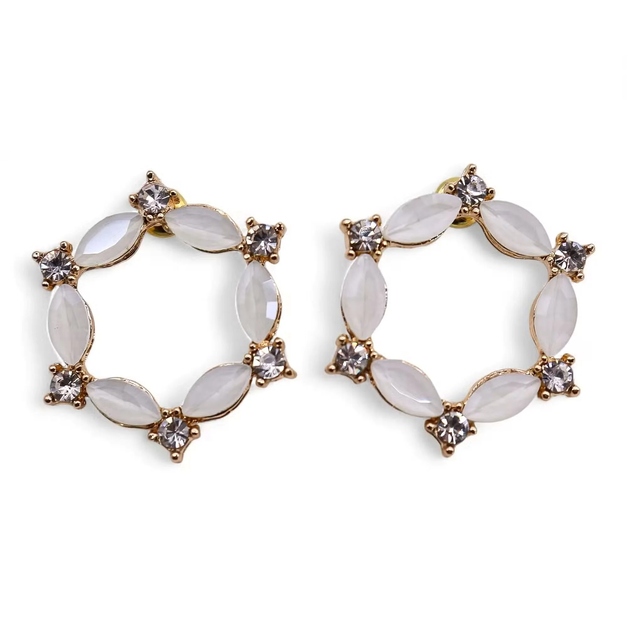 Vintage Glass Loop Earrings (Pearl)