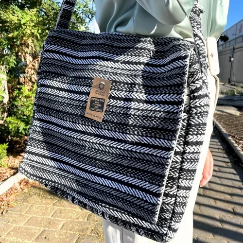 aw1528.webp