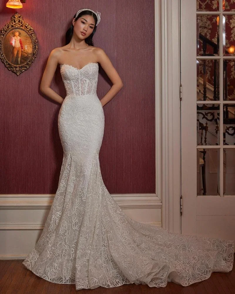 Cody by L'Amour, size 10, £1299
