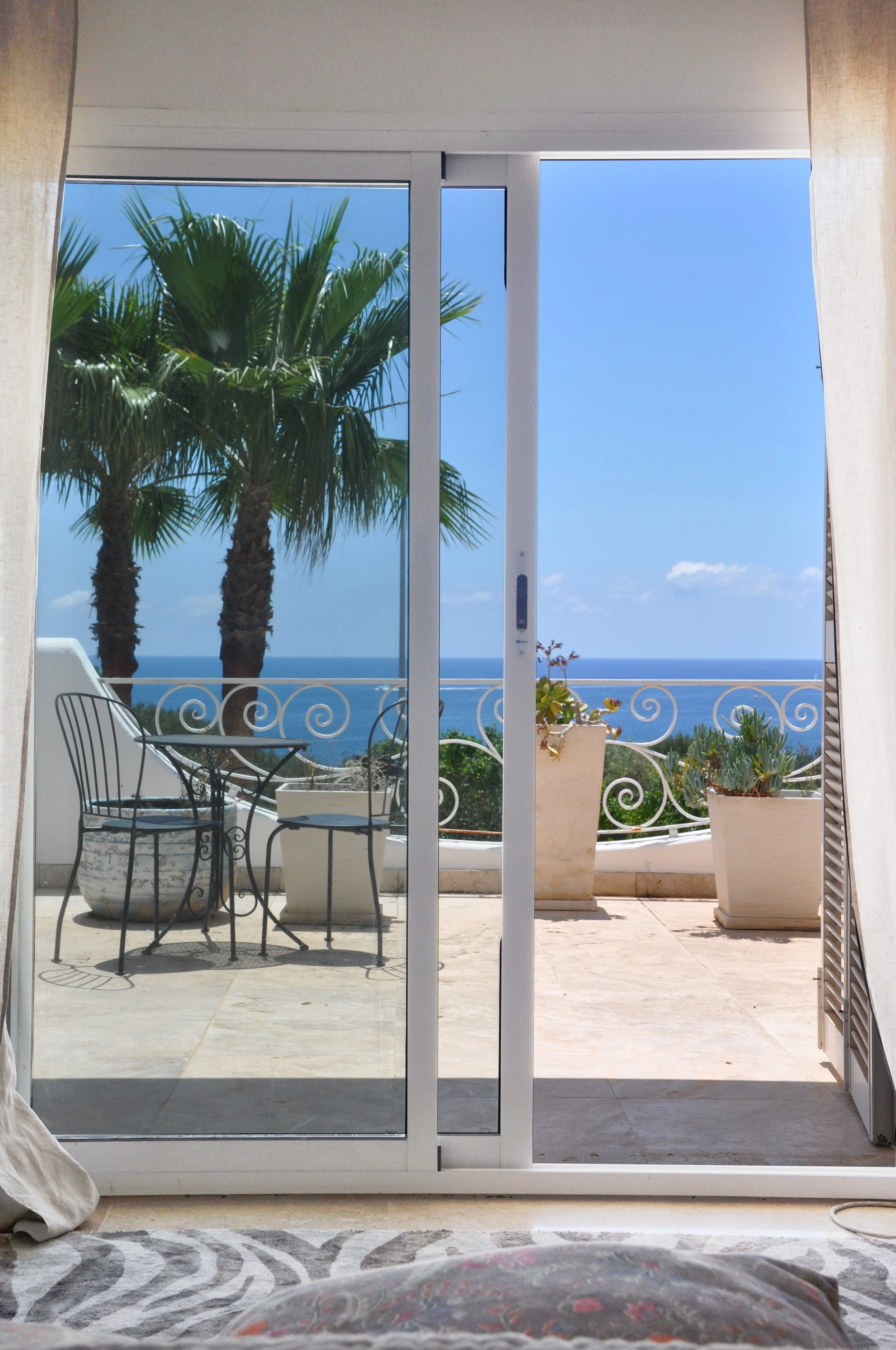 21. Master bedroom sea view.jpg