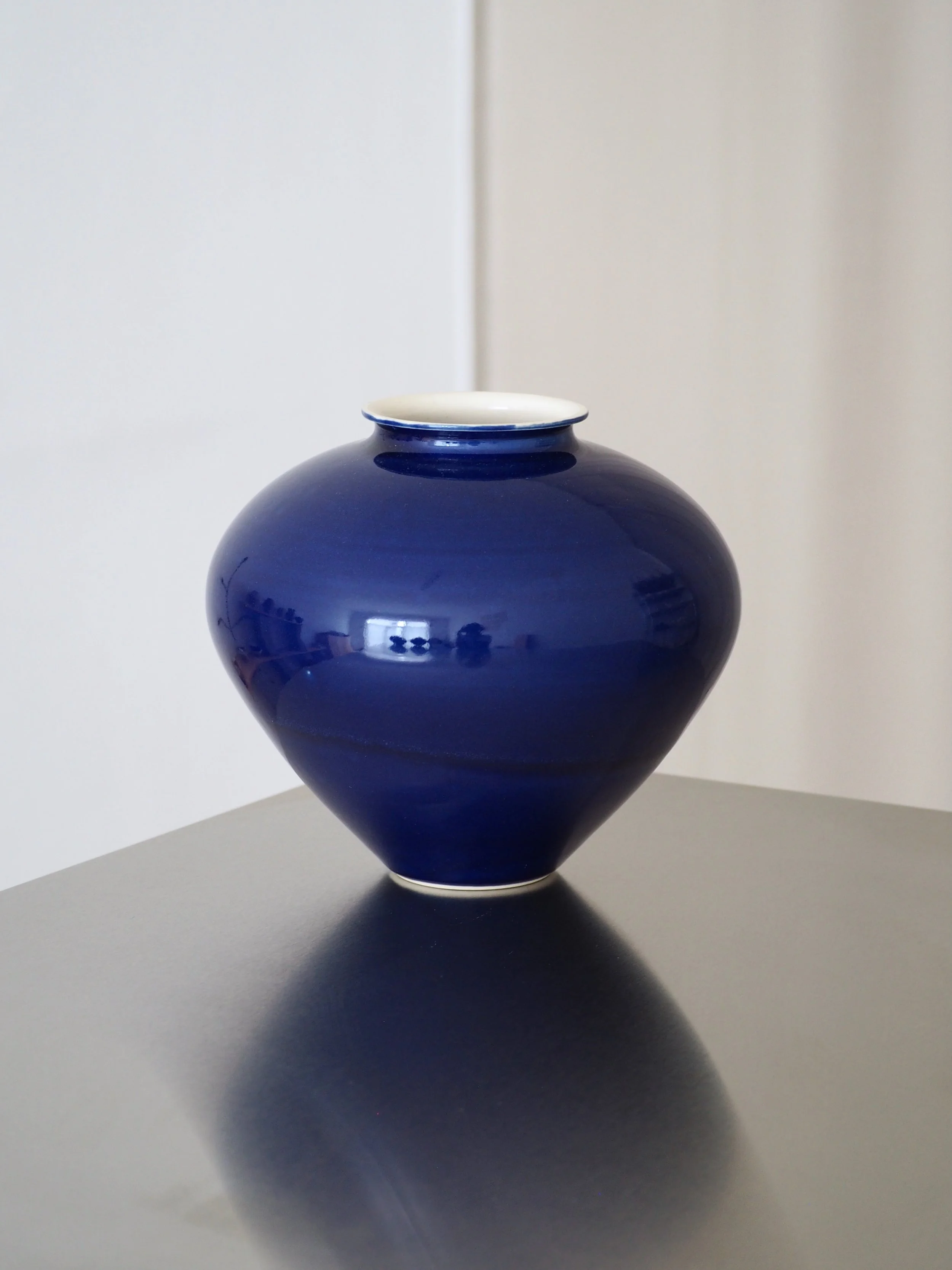 Blue Vase 007