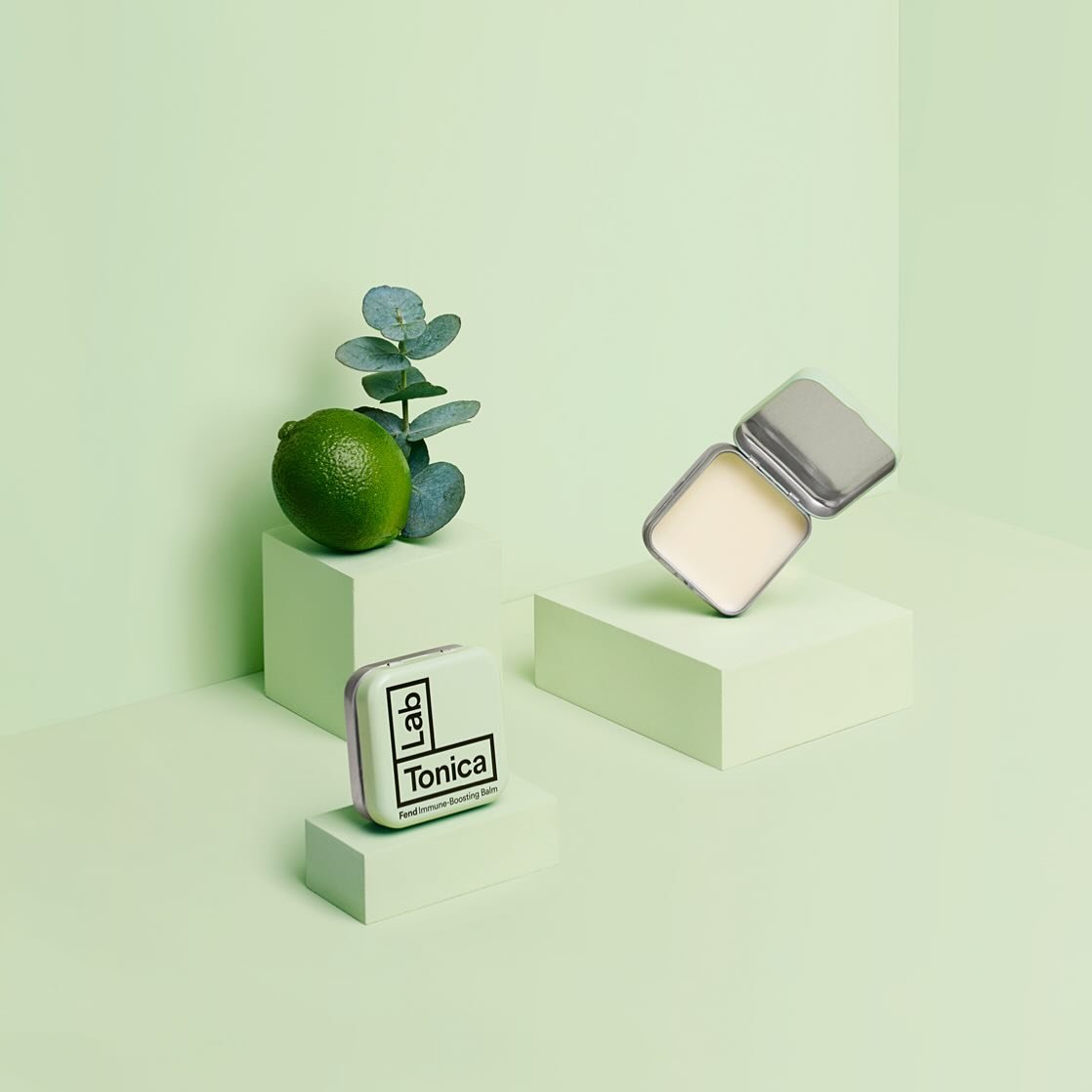 🤧💚FEND herbal vapour balm ⬇️✨

&hellip; your best friend this winter. Formulated with a unique blend of antiviral and antibacterial essential oils which support immune function and help to clear the airways. 

This hand balm can be taken anywhere, 