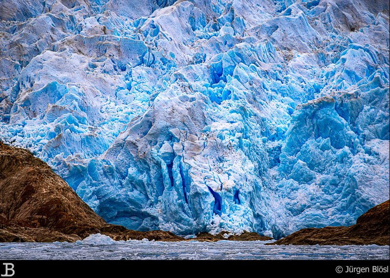 El Brujo Glacier - Chile