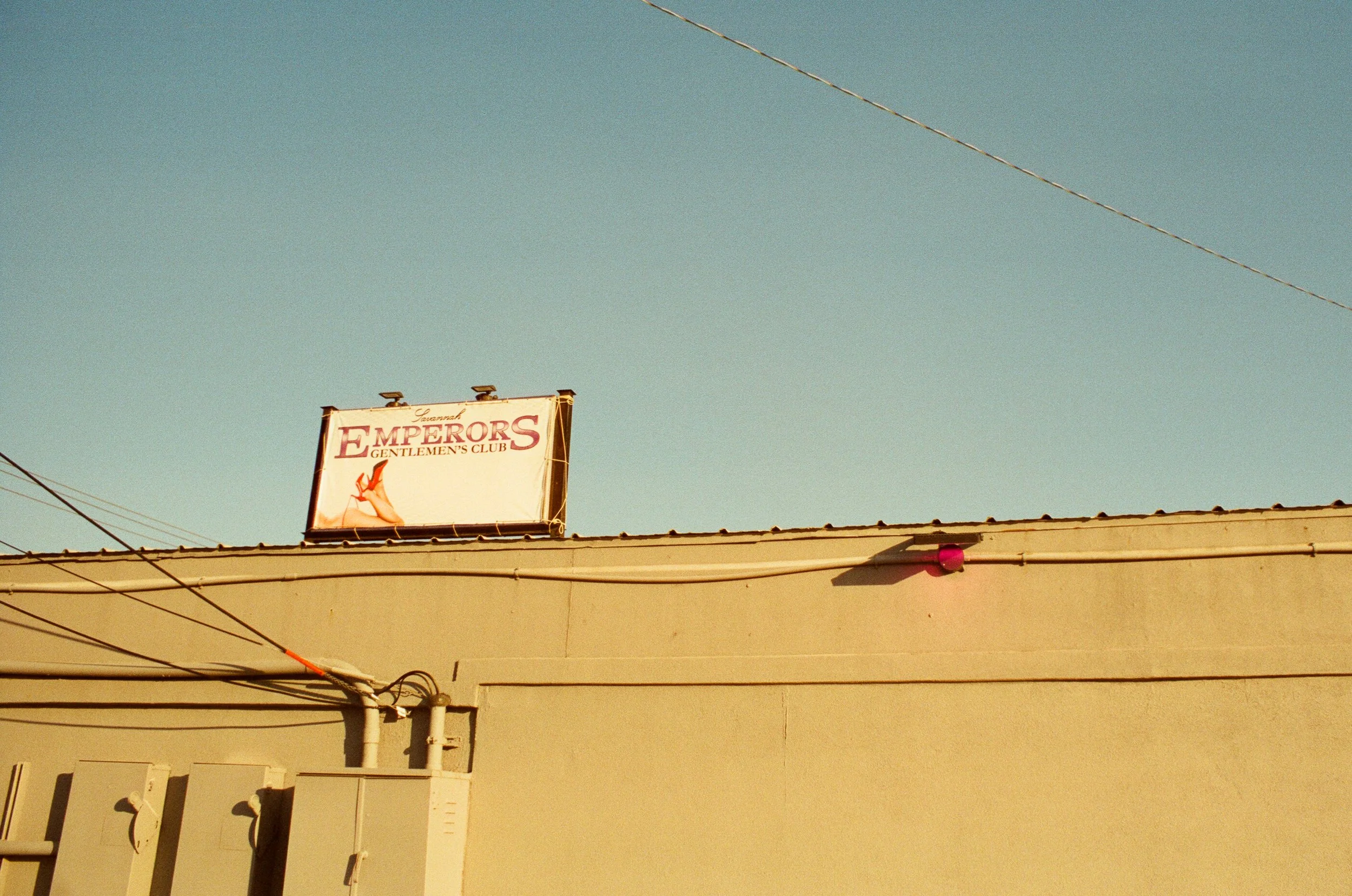 000097790024-2.jpg