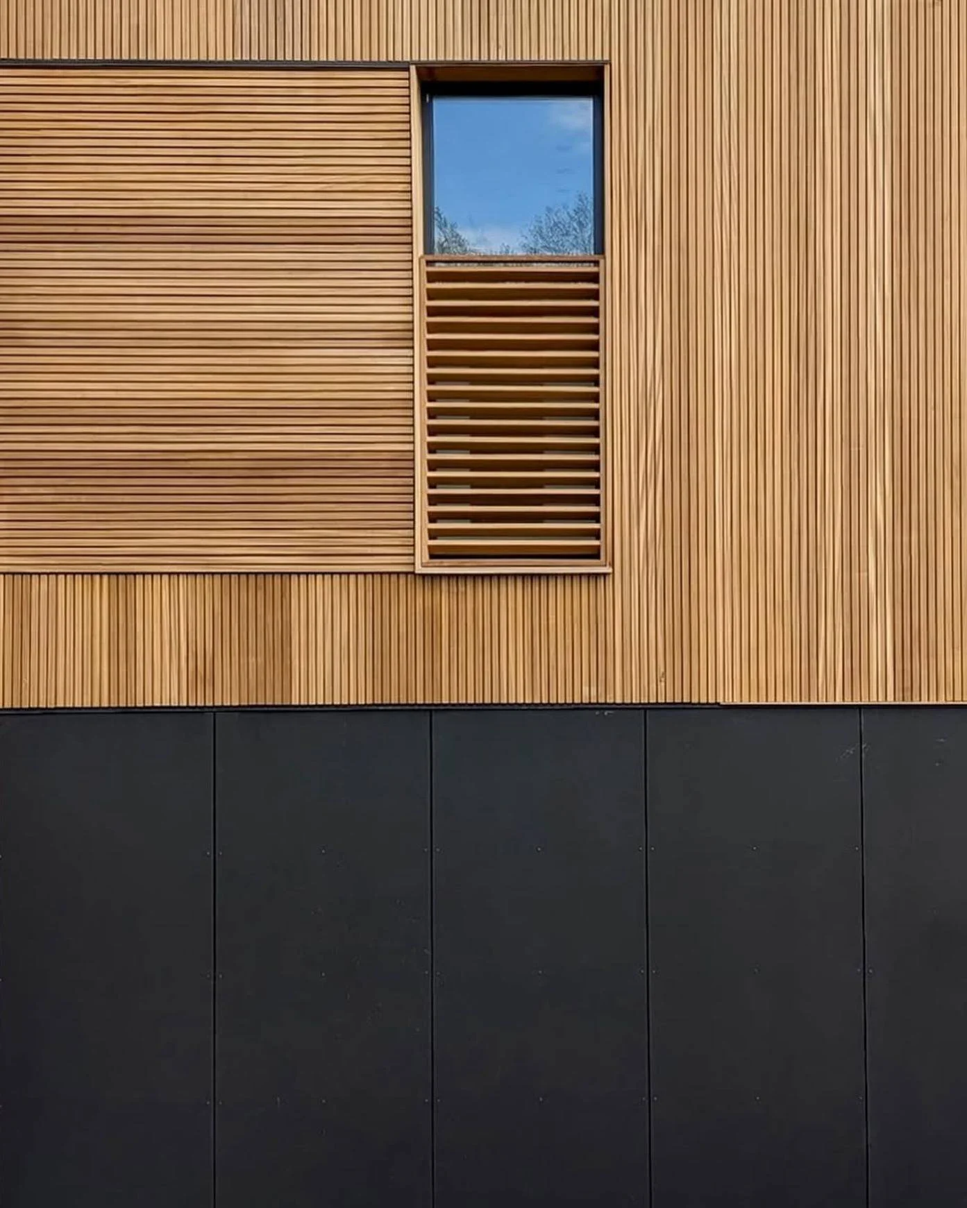 Window in the bathrooms? Here's how @northriverarchitecture resolved this issue at our Hudson River Hill project. "Work with people who are more talented than you," something I heard on a TED Talk, and it's more than true with this project.