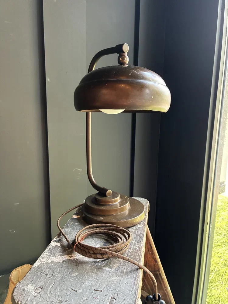 09_REFURBISHED+TABLE+LAMP.webp