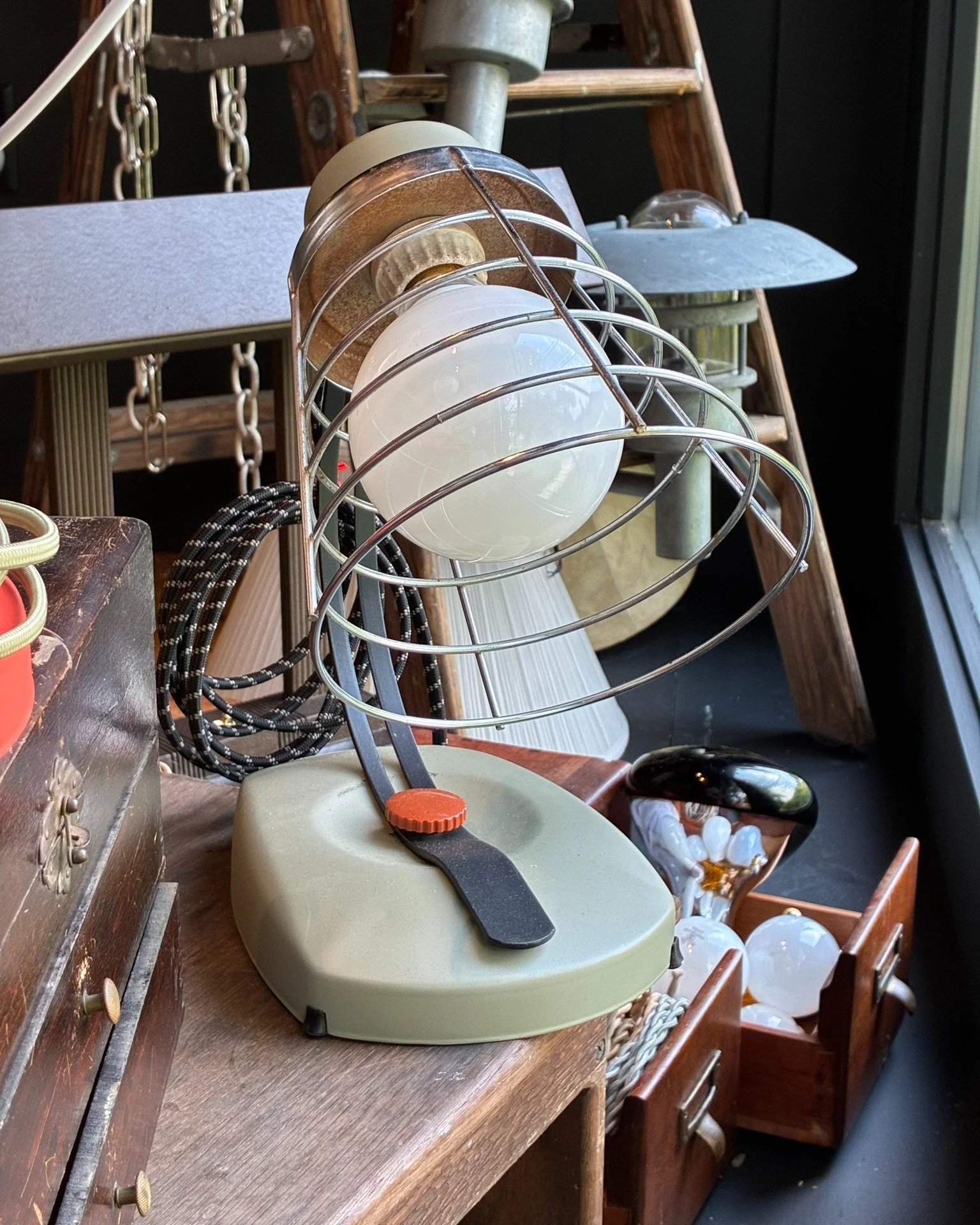 Moxie Sparks is at The Beck

Please welcome Moxie Sparks to The Beck this season! This lighting design studio in the Hudson Valley crafts, restores, and fabricates standout lighting with precision and real personality. From meticulous repairs that br