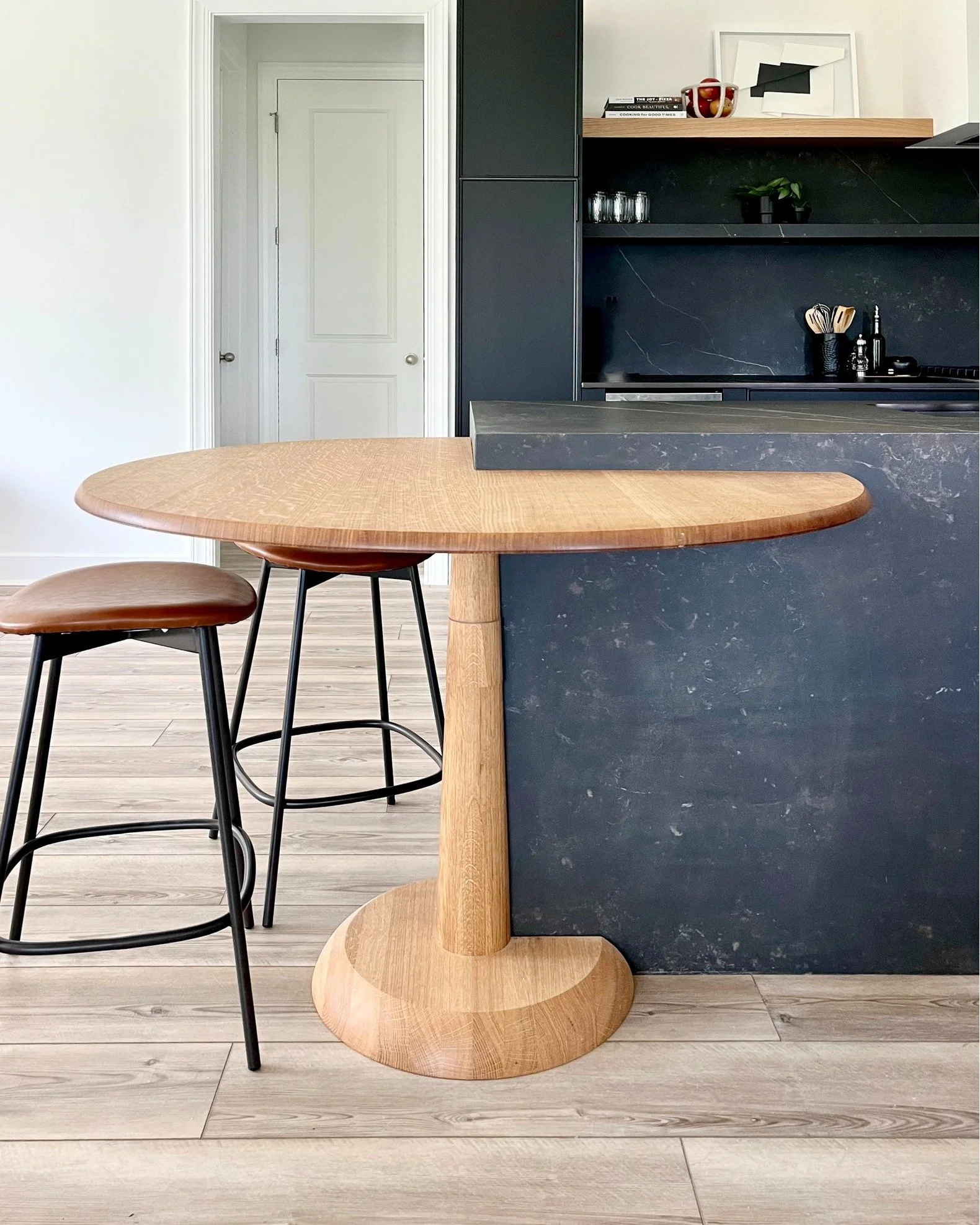 The talent in the Hudson Valley is limitless &mdash; and @andrewfinniganworks  is one of our favorites. He's built a custom table to fit our Tennessee client's kitchen island corner in place of a traditional counter overhang, a custom coffee table si