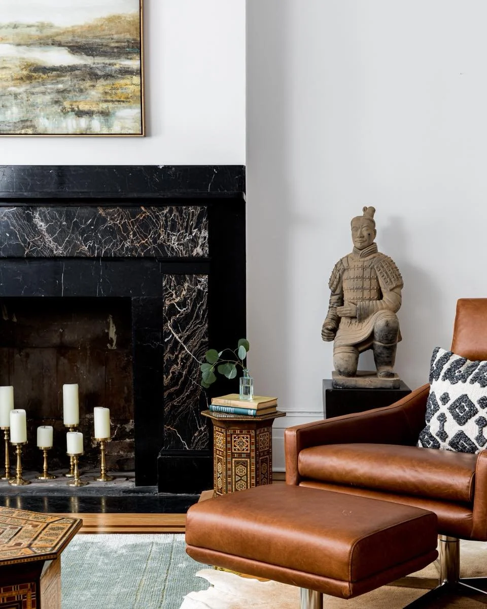 In this corner, we have a samurai ready to take me down, and me, always ready to work with my clients' fun and interesting art collections. Who won? My client 😉 

 #interesting #interior_and_living  #HudsonValleyDesigners #oldandnew