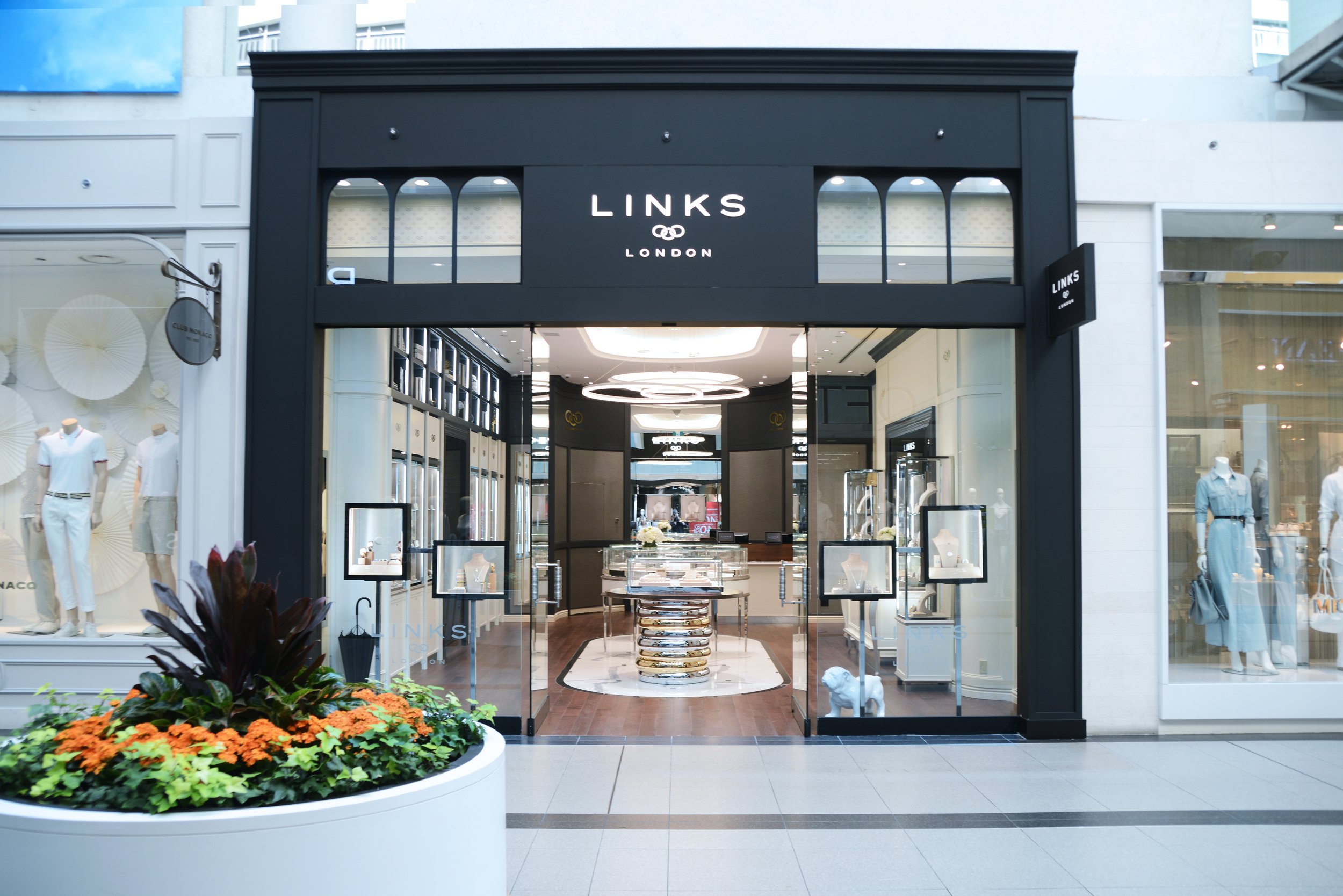 LinksOfLondon-EatonPlace-Facade-070816.jpg