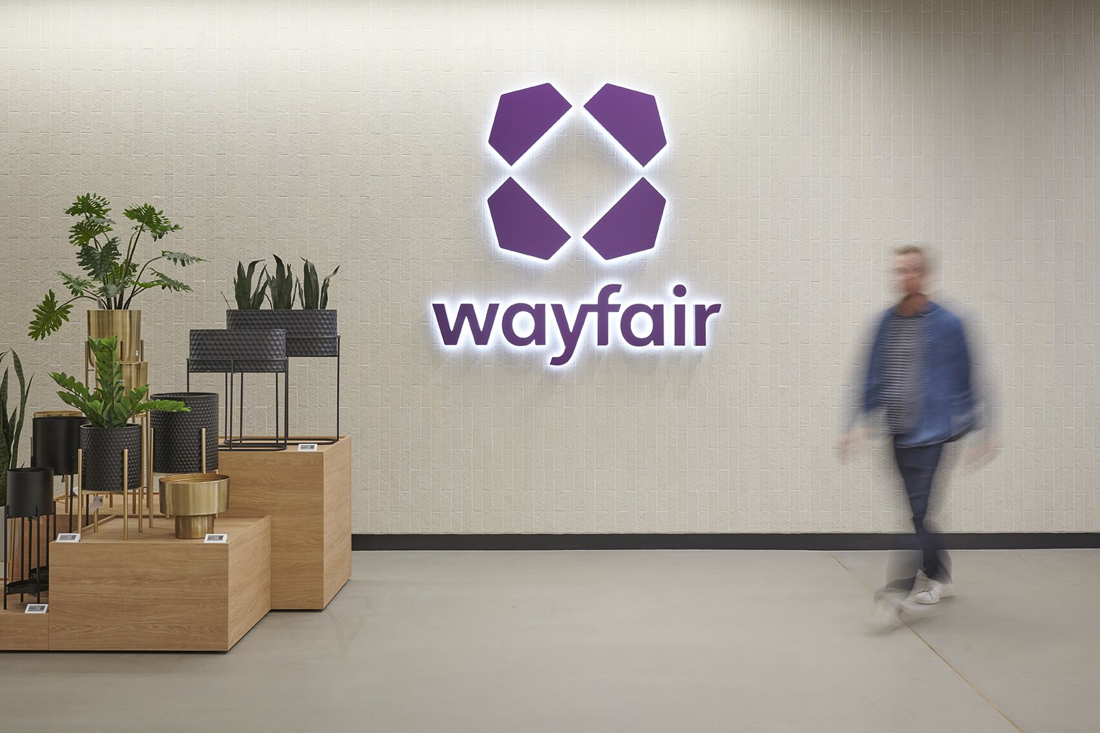 Wayfair Willmette Store 232731.jpg