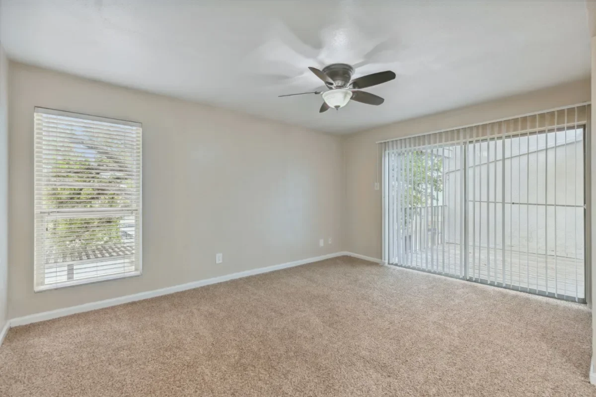 Aspire Unit Living Room 6.webp
