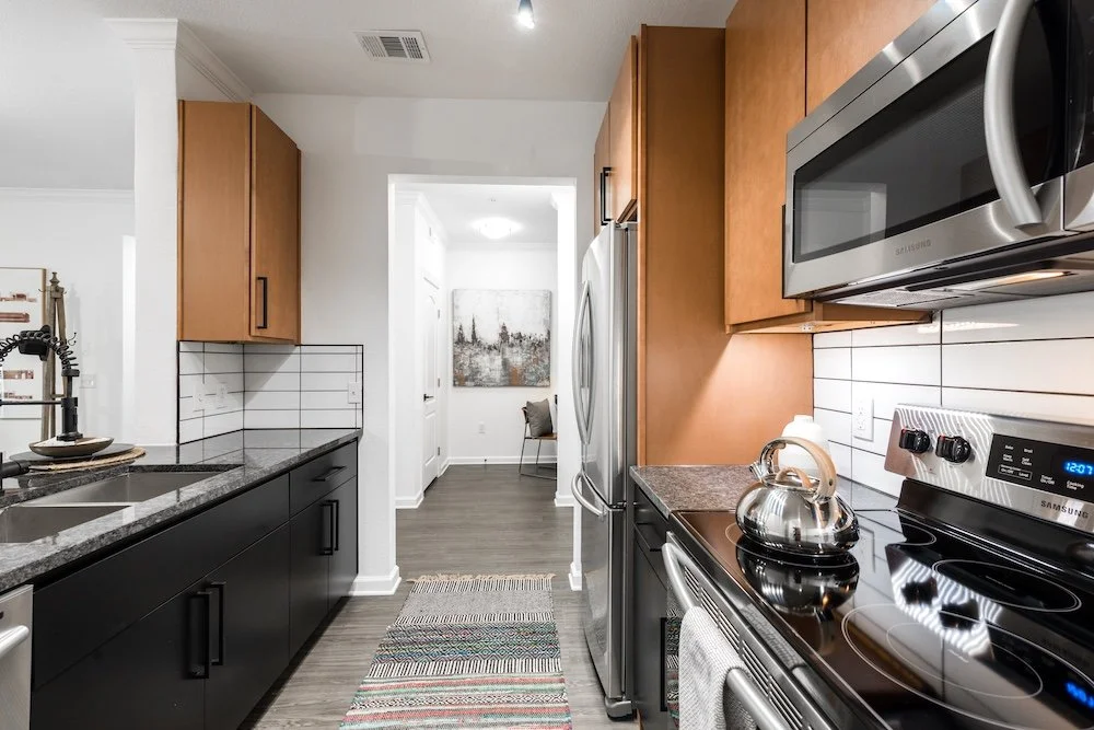 Parkview Terraces Kitchen 2.jpg