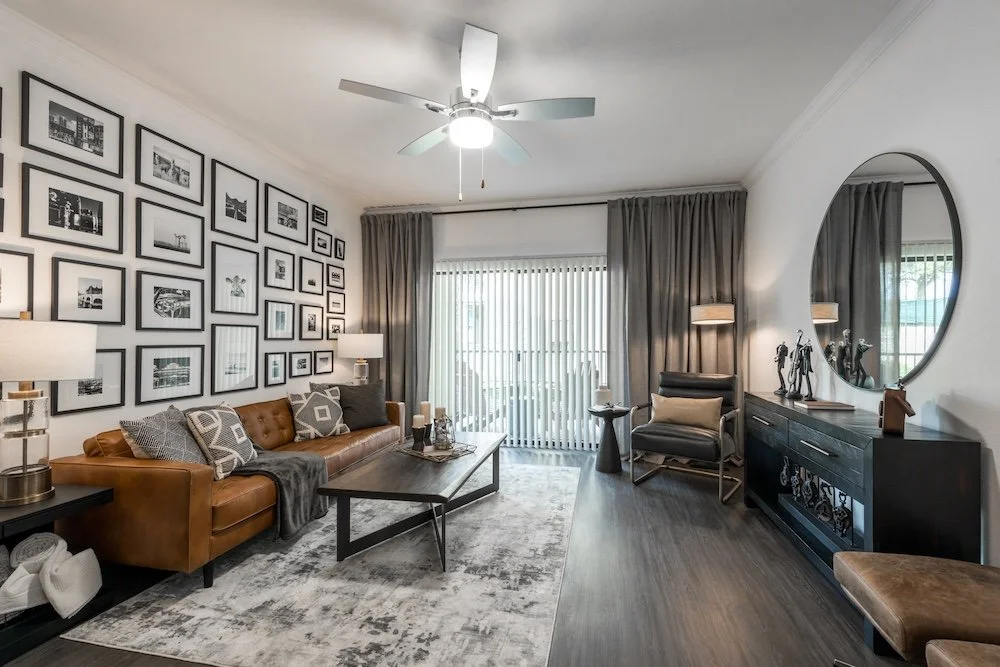 Parkview Terraces Living Room 7.jpg