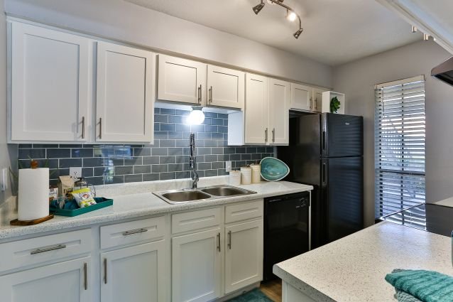 18 - Haven Kitchen.jpg