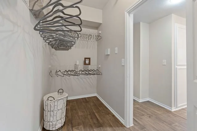 7.2 - Canopy Closet.JPG