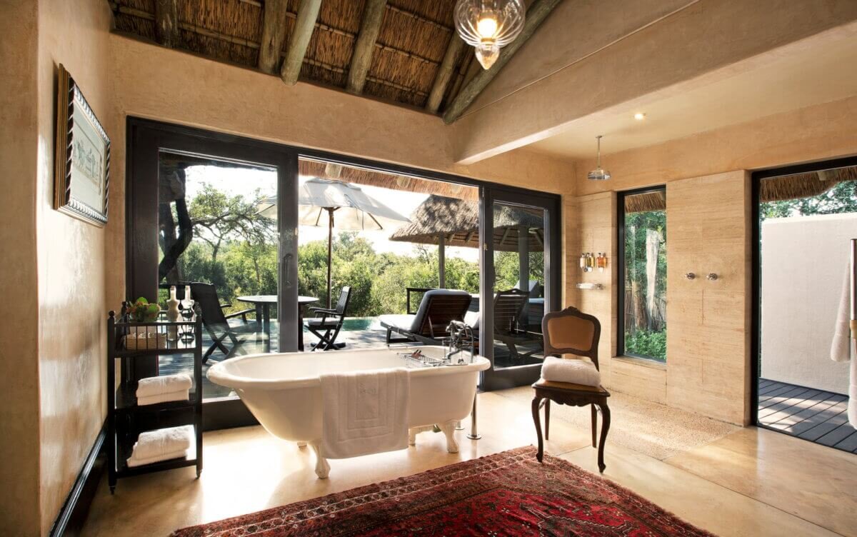 luxury-suite-bathroom-room-accommodation-luxury-safari-hotel-kruger-park-1200x752.jpg