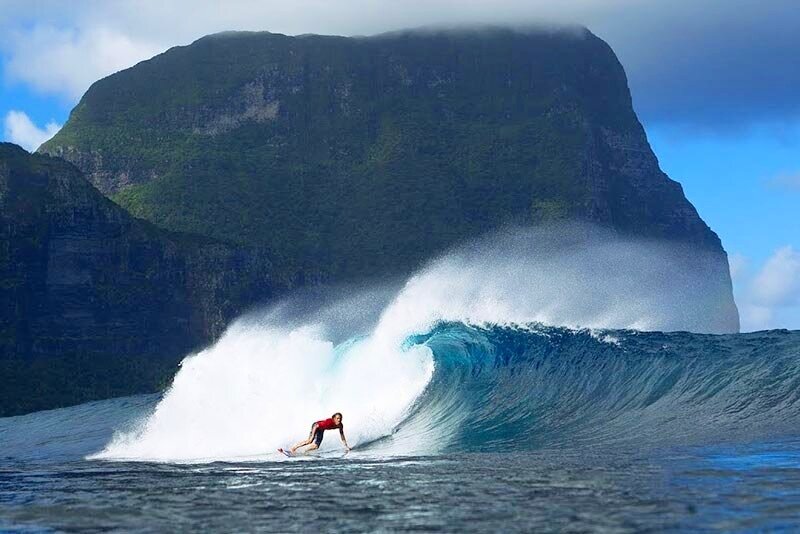 2-Surfing.jpg