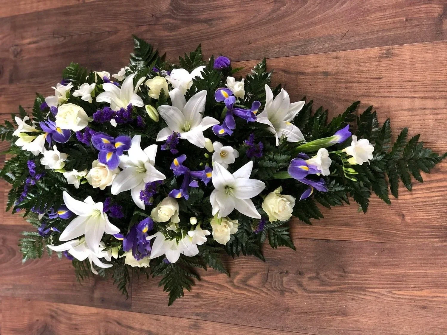 White Iris Teardrop Spray