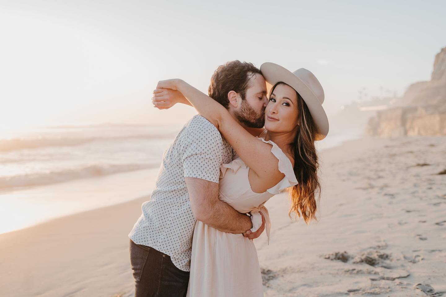 I have so many favorites from this session. It was a perfect beach day I Cali with this beautiful couple. 
#sandiegoengagementphotographer 
#temeculaengagementphotographer