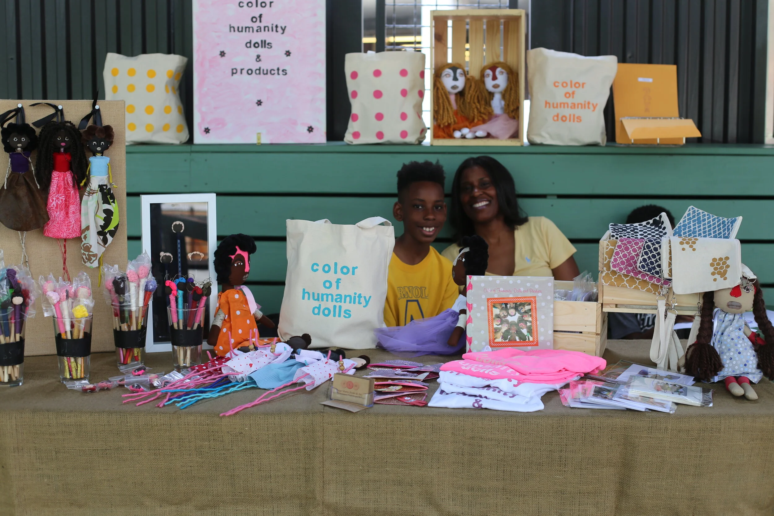 At Ponce City Market, the WonderRoot Artist Market provided each week a platform for artists and makers to sell their wares to the visitors on the Atlanta BeltLine.