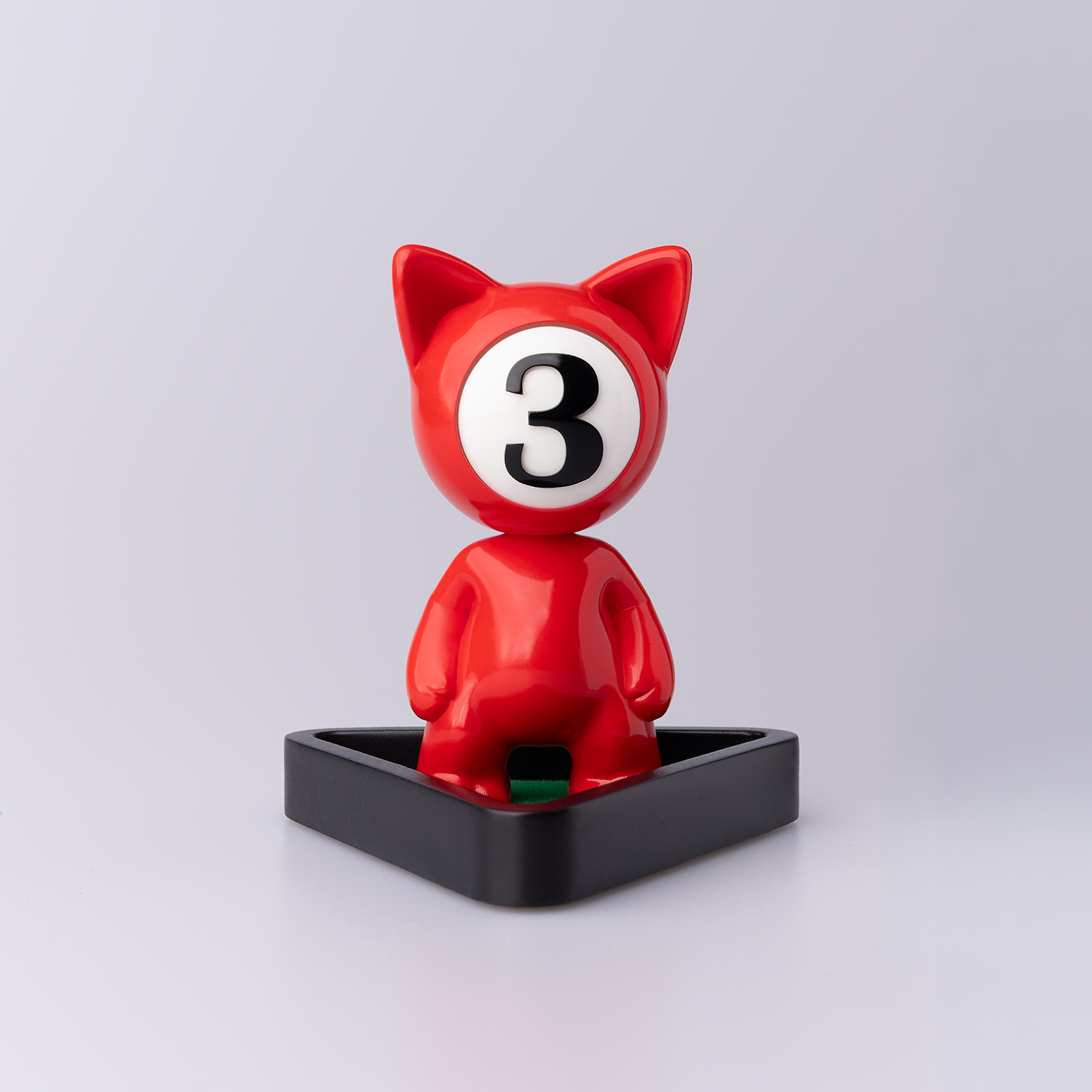 PBC-FIG-0005-3Ball-figure_stand.png