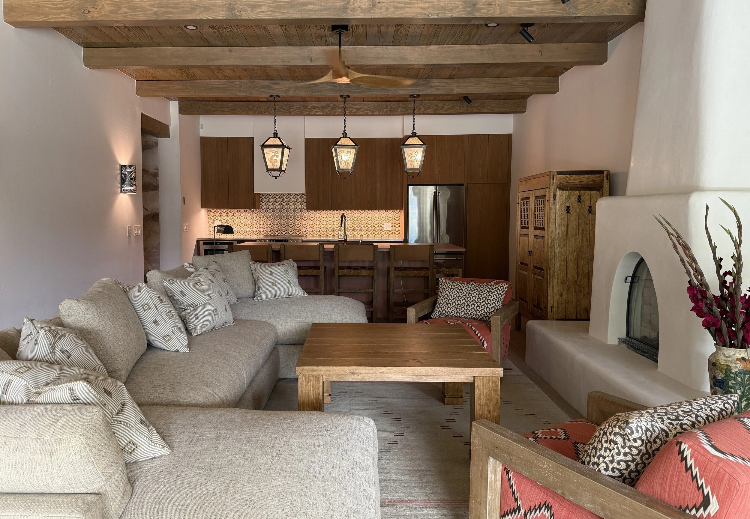 taos-ski-valley-cabin-2-02-southwest-living-room.jpg