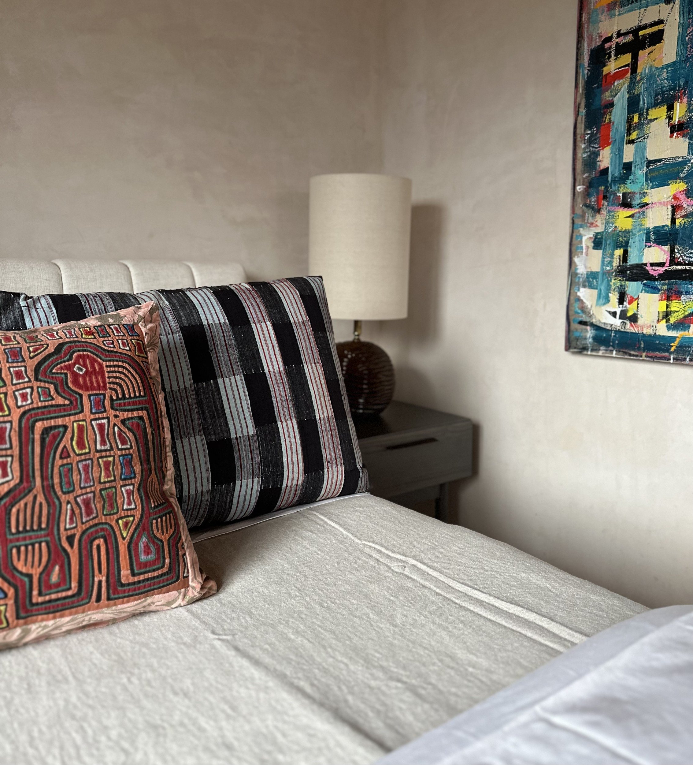 new-mexico-hideaway-14-guest-bedroom-detail.jpg