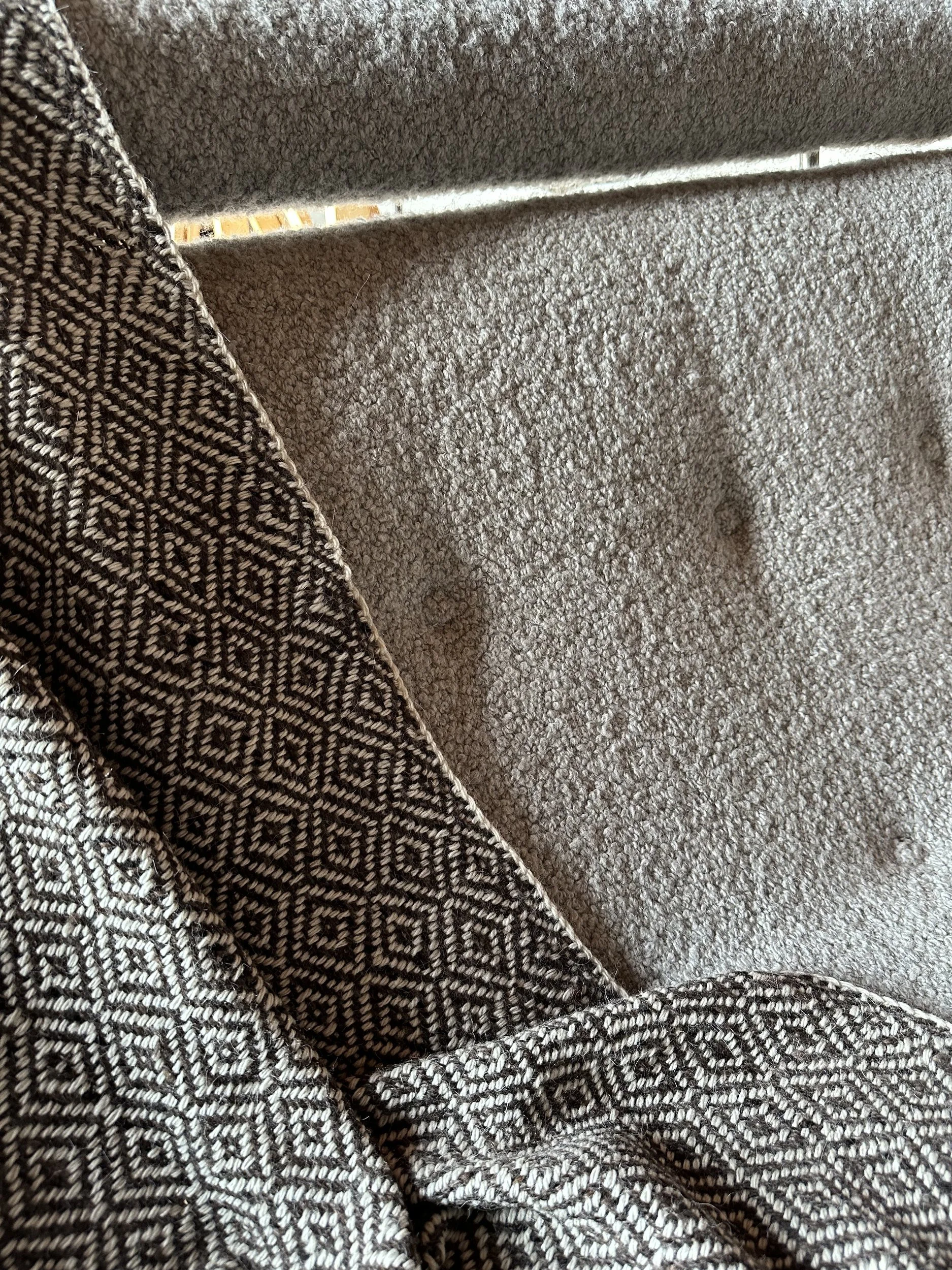 odds-and-ends-10-wool-throw-boucle.jpg